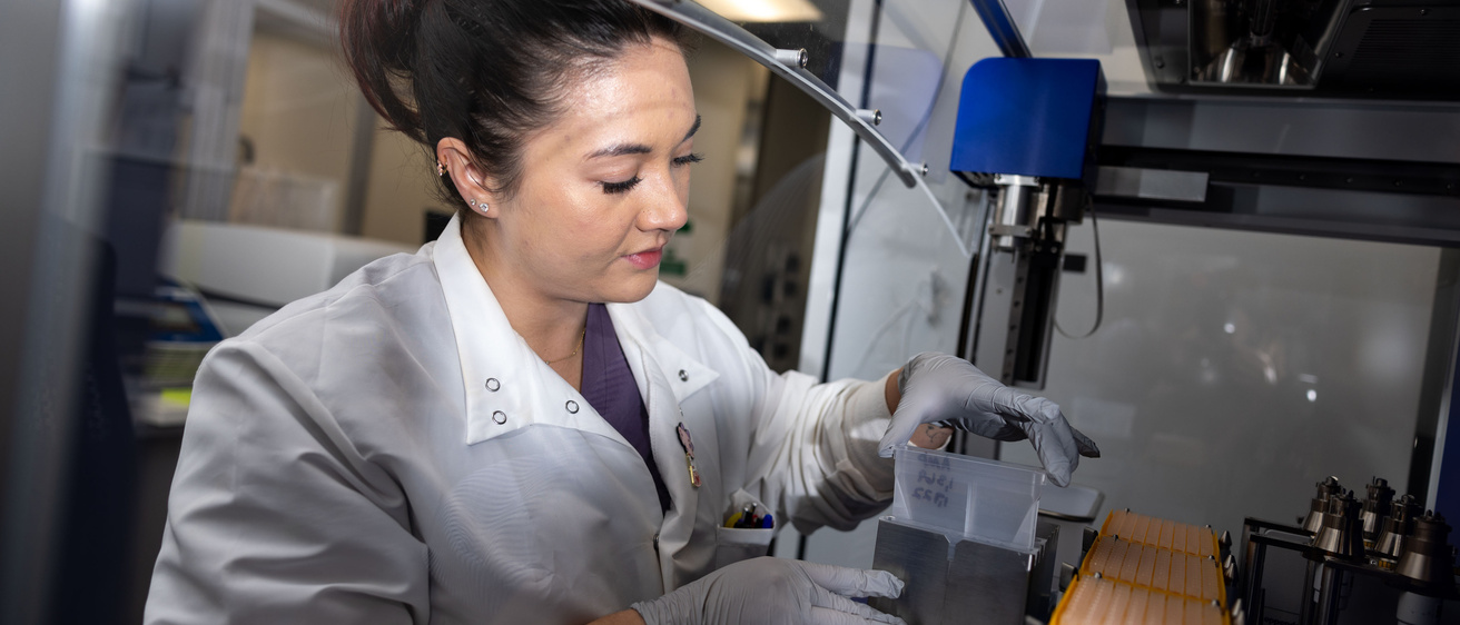 MLS working in a lab